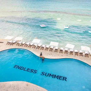 Курортный комплекс Grand Cayman Marriott